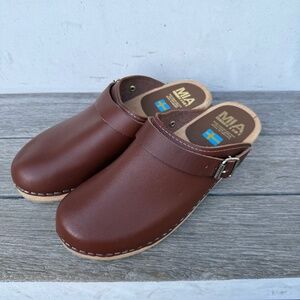 Mia Swedish clogs